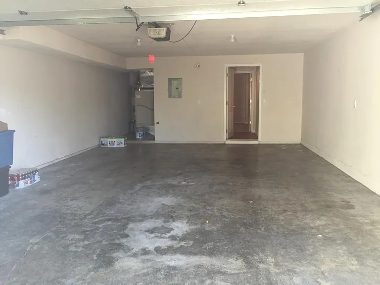 Extra long 2-car garage