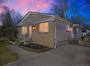 35046 Rosslyn St, Westland, MI 48185