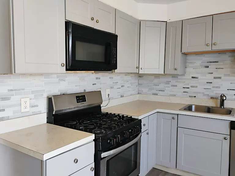 130 Harvey Ave #1 — Photo 11