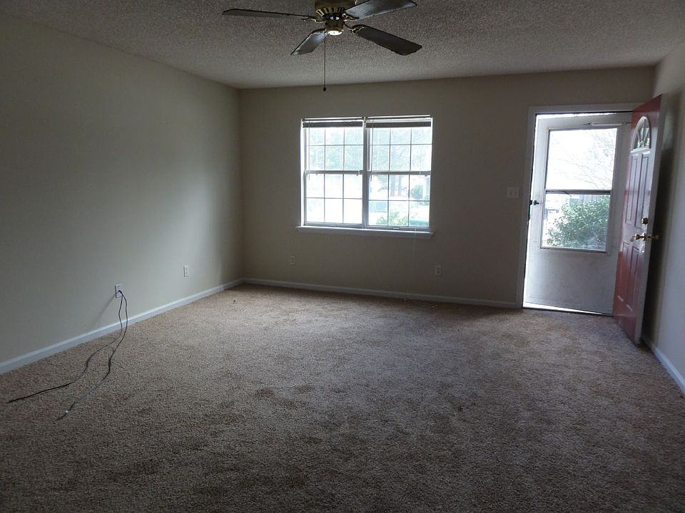 1st image of 2566 Marathon Dr