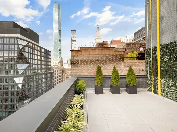 139 East 23rd Street 7 image 15 of 16