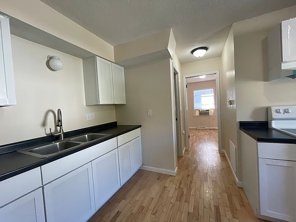 5th image of 59 N Park Ave #B