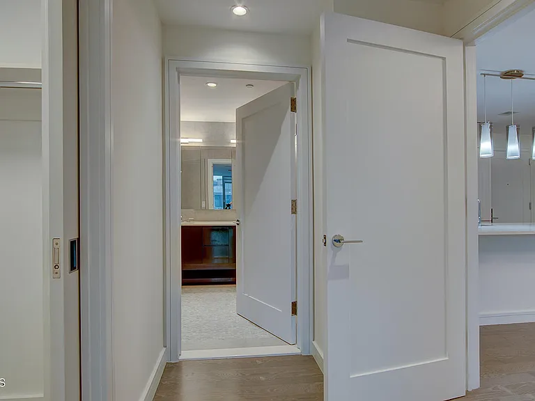 15 Morris Ave #507 — Photo 20