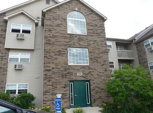 320 Cunat Blvd APT 2F, Richmond, IL