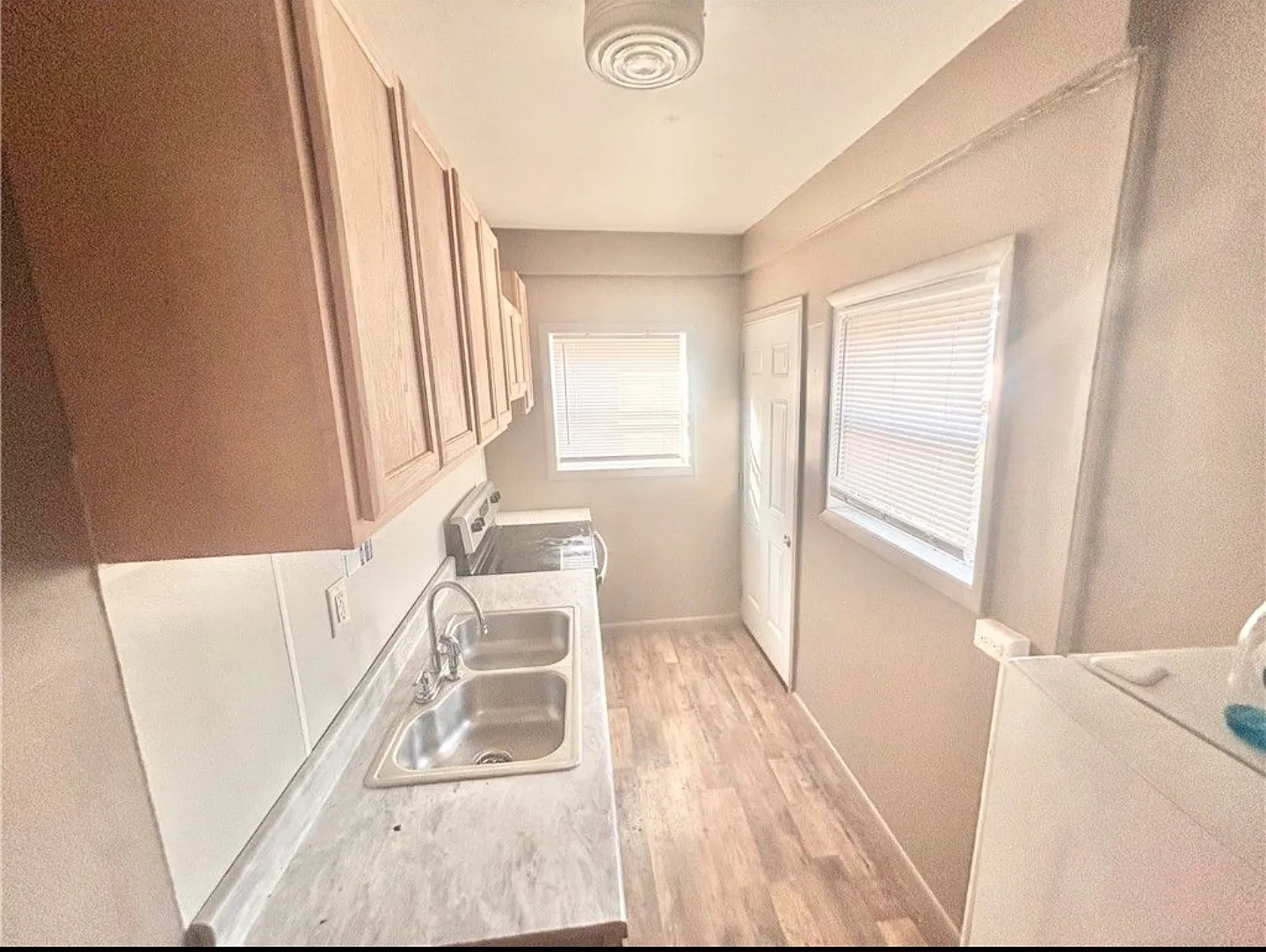 645 Reed Ave — Photo 4