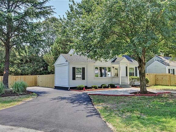 3rd image of 3933 Alma Ave
