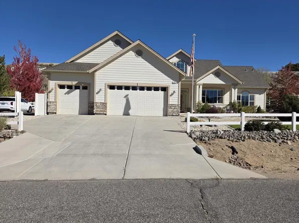 2665 Skyline Dr, Minden, NV 89423
