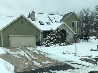 101 Bristol Ln, Hollidaysburg, PA 16648