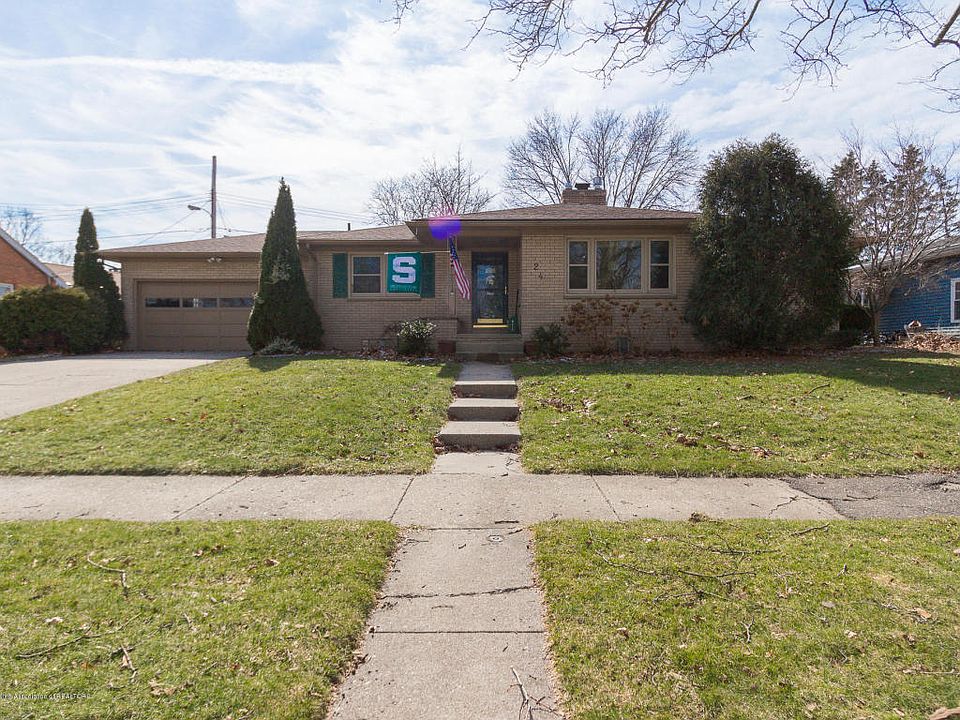 1st image of 2411 Belaire Dr