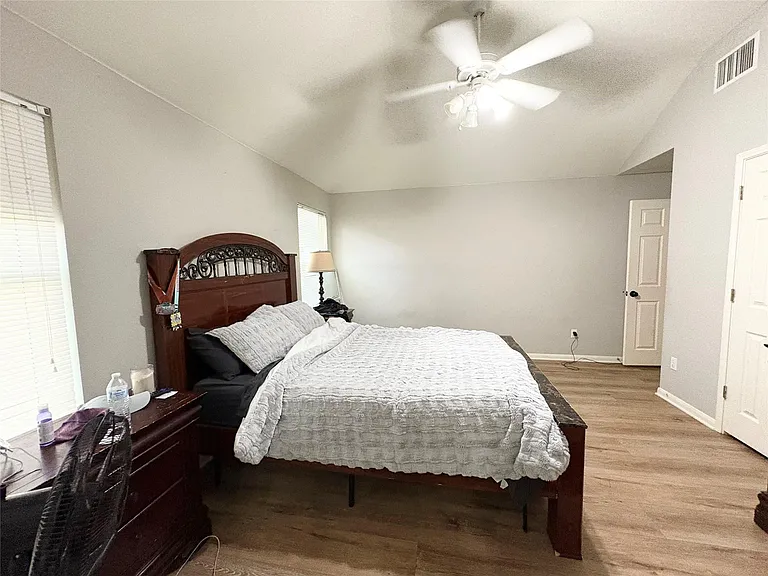 2204 Bakers Way — Photo 13
