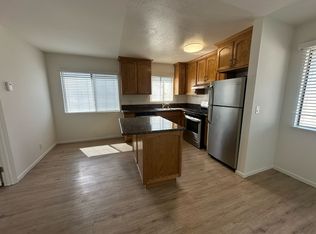 1051 Gladys Ave UNIT 9, Long Beach, CA 90804