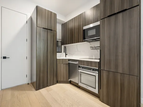 161 East 89th Street image 1 of 4
