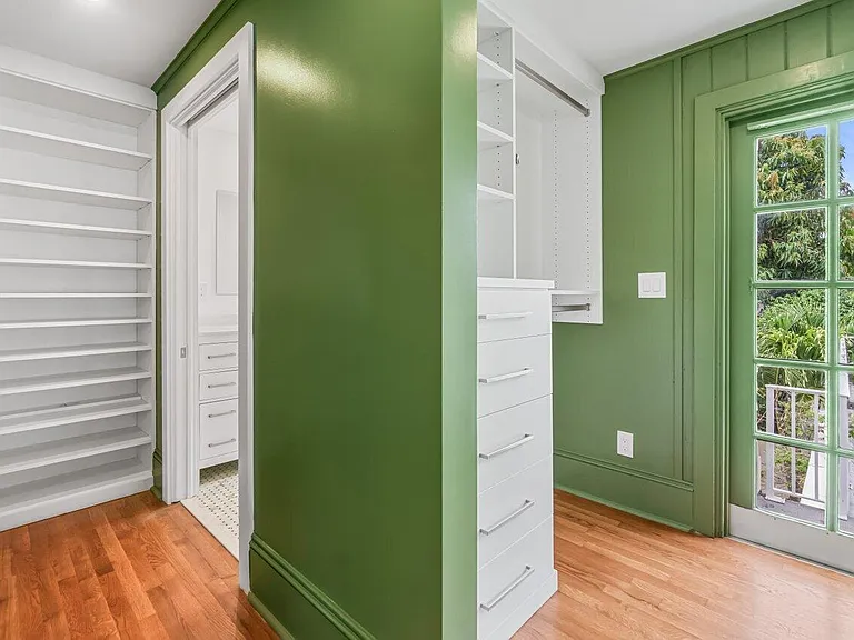 263 Park Ave — Photo 19