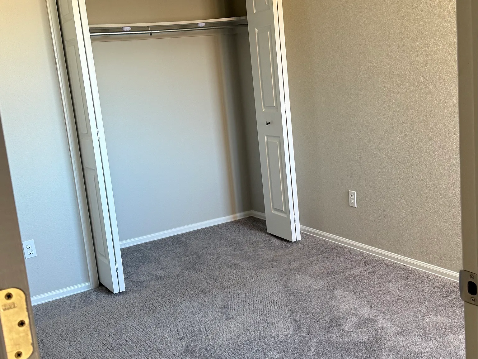 2 bed, 1329 sqft, $1,700 — Photo 3