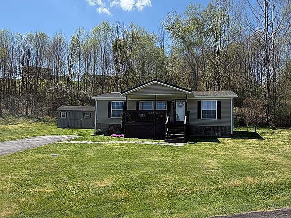2nd image of 5 Rosemont Cir