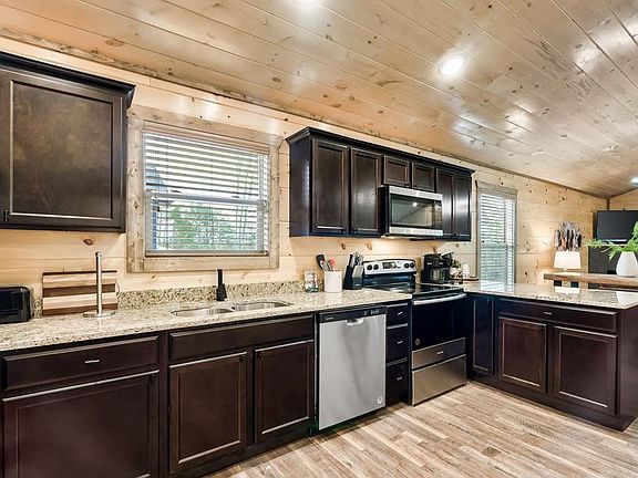 4th image of 2115 Eagle Feather Dr Lot 19
