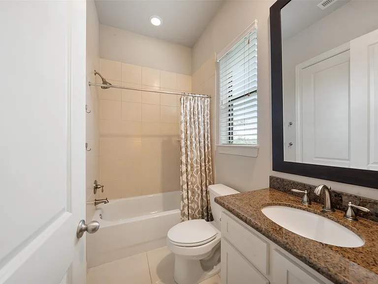 1629 Upland Lakes — Photo 16