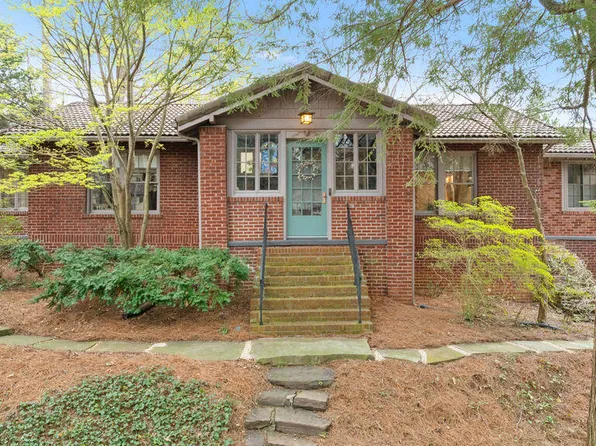 5526 Woodburn Dr, Knoxville, TN 37919