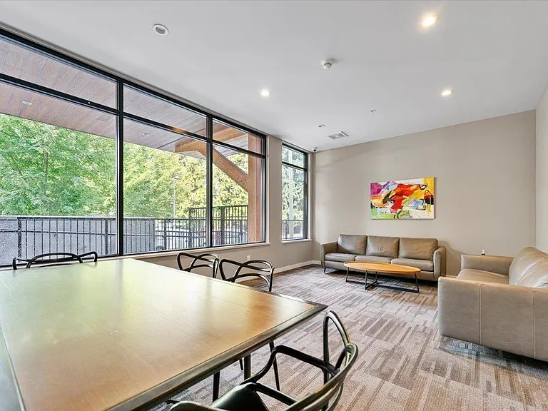 717 Breslay St #3F — Photo 19