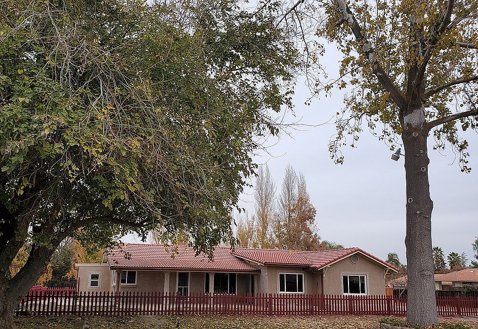 Awesome Farmhouse