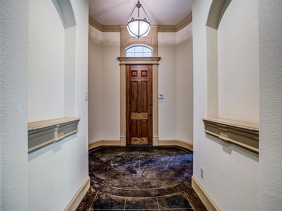 3rd image of 8505 Layna Ct