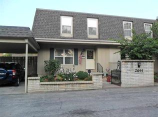 2644 SW Arrowhead Rd, Topeka, KS 66614