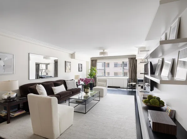 27 East 65th Street image 4 of 14