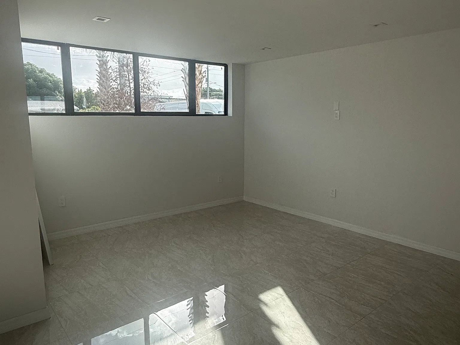 2 bed, 2.5 bath, 1250 sqft, $3,250 — Photo 3