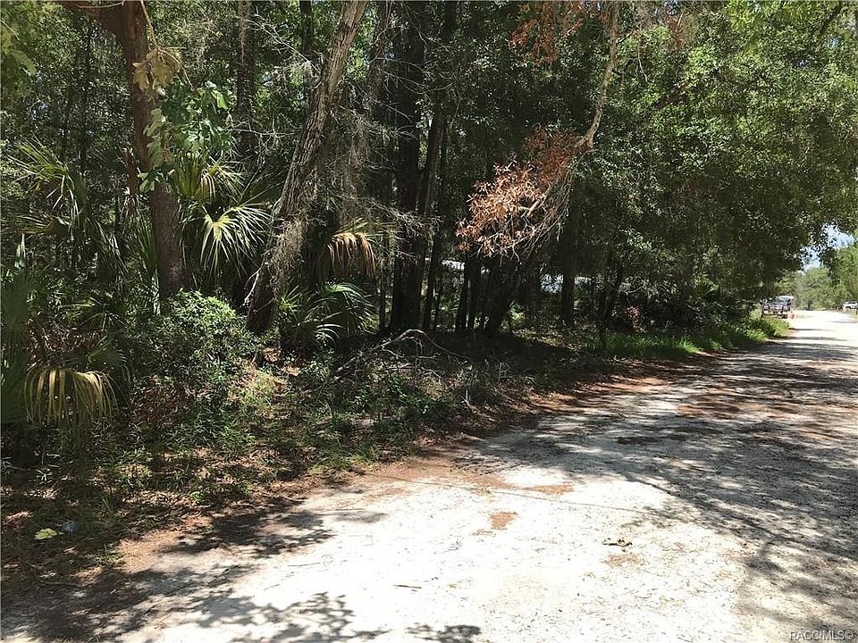 2nd image of 8663 W Charlynn Ln