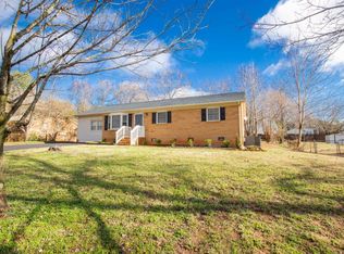 118 Redwood Ln, Gastonia, NC 28052