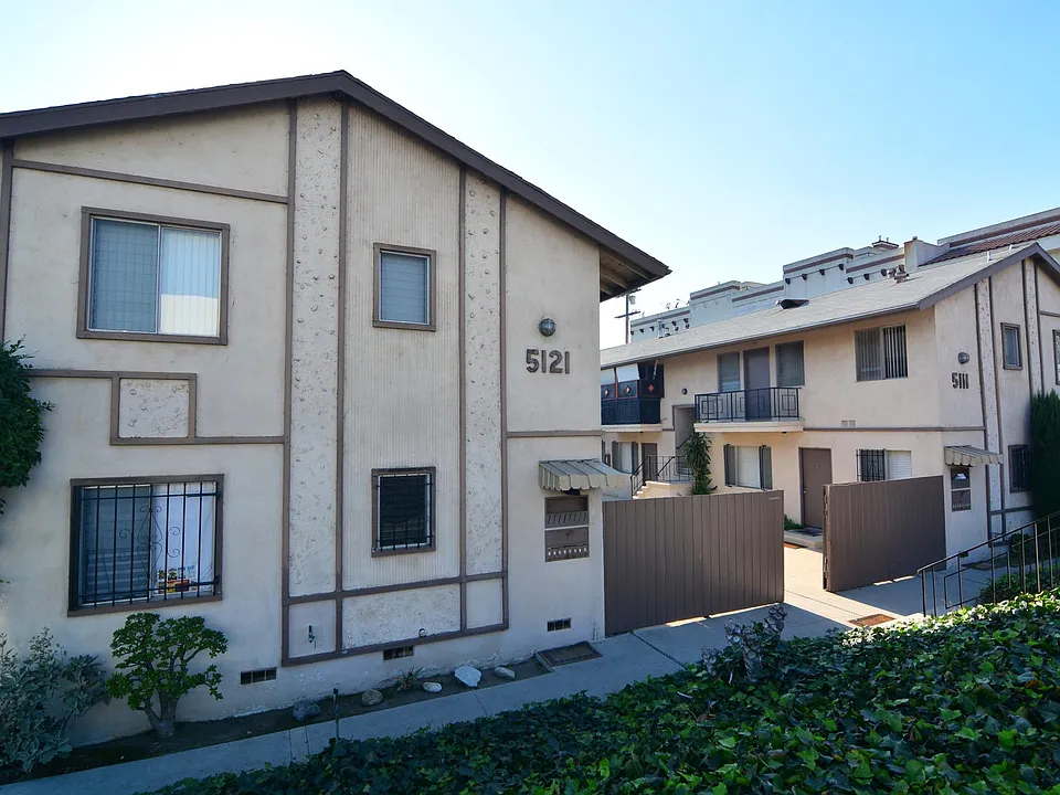 5111 Inglewood Blvd #5121-7