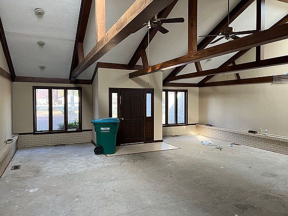 4th image of 3501 S Ward Ave