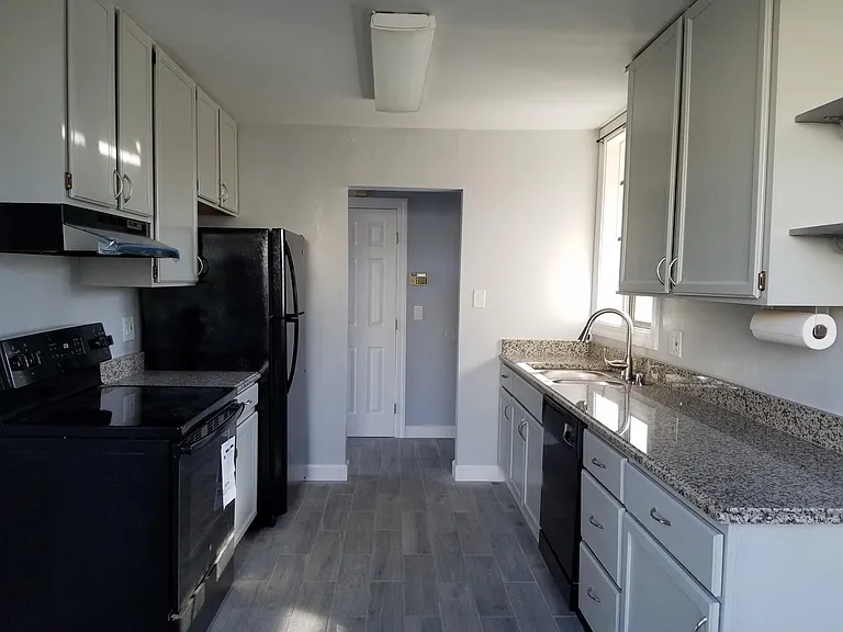 3144 Ida Dr — Photo 25