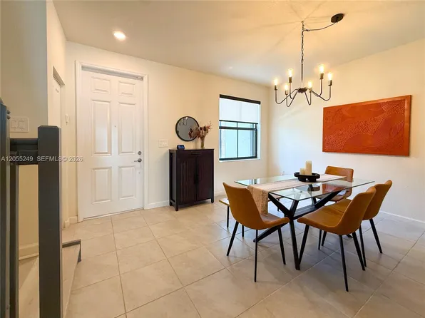 11432 W 32nd Ln, Hialeah, FL 33018