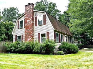 52 Tinker Rd, Nashua, NH 03064