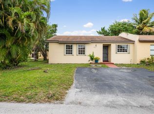 2859 NW 203rd Ln, Miami Gardens, FL 33056