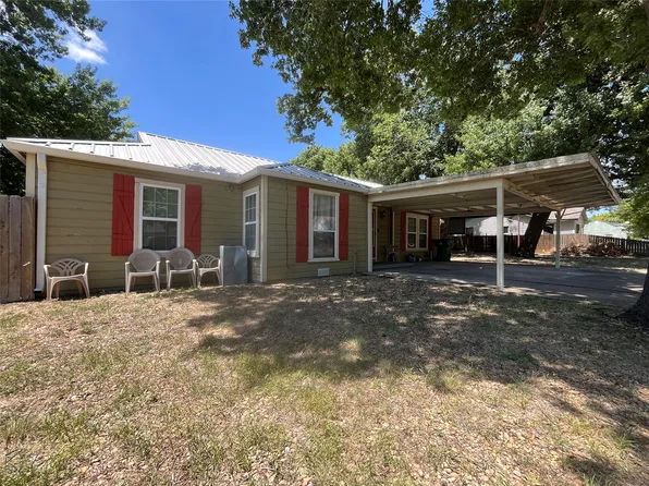 301 Briggs St, Waxahachie, TX 75165