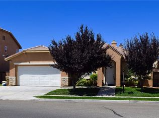 8698 Bridgeport Ave, Hesperia, CA 92344
