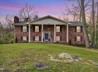 2205 Sundale Rd, Johnson City, TN 37604