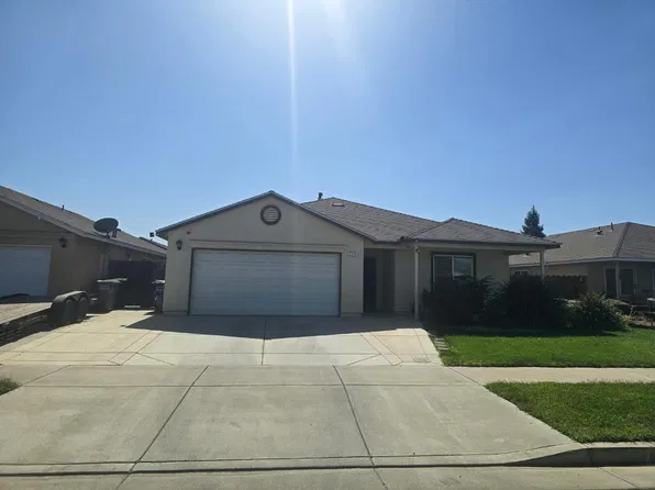 272 E San Pedro St, Merced, CA 95341