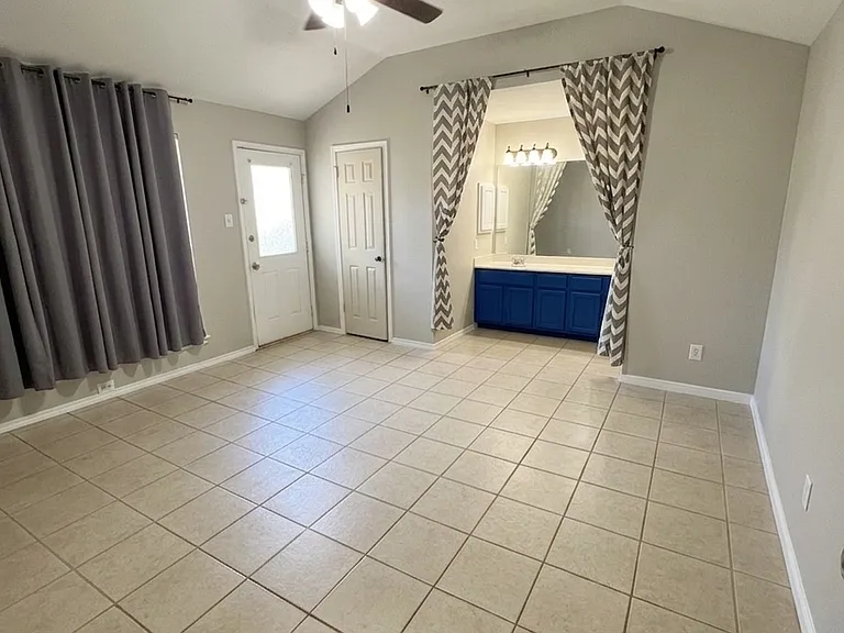 9507 Elm Gln — Photo 9