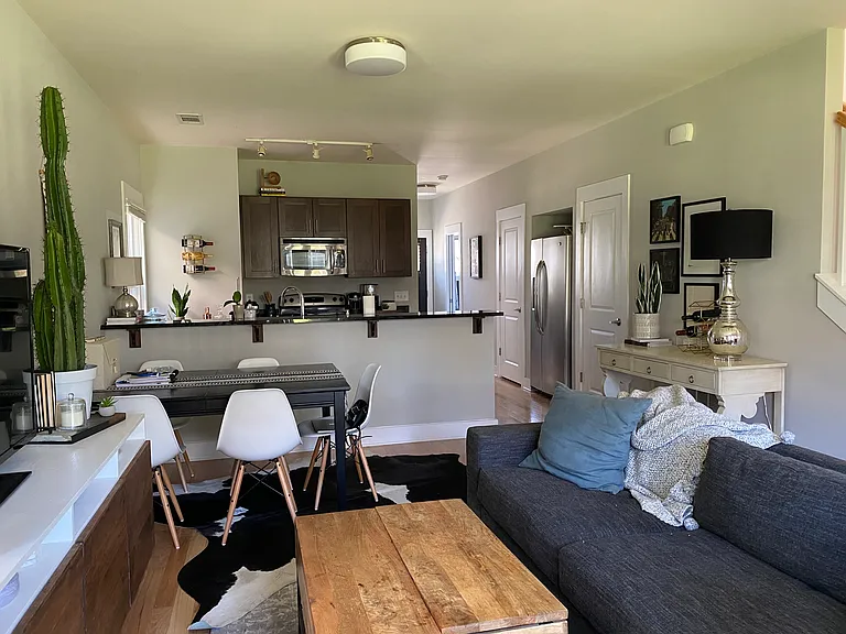 132 Gale Park Ln — Photo 9