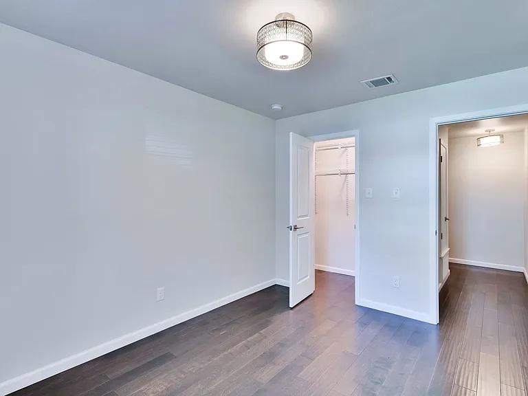 2815 Inridge Dr — Photo 29