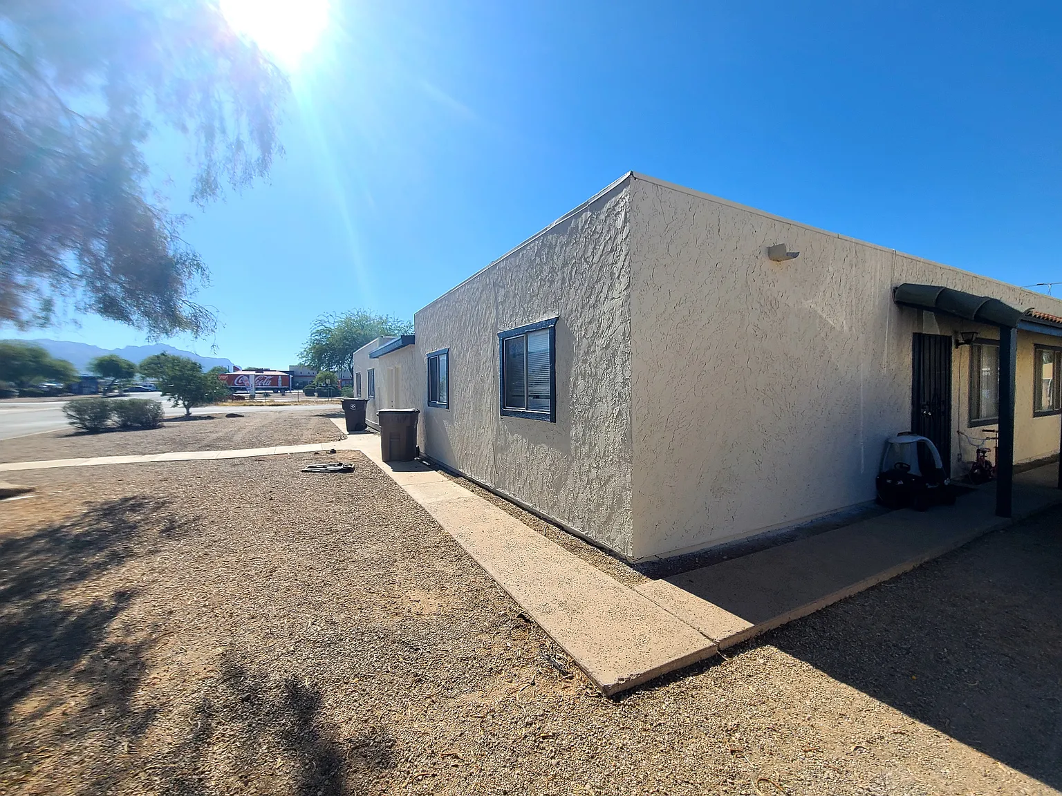 2 bed, 725 sqft, $1,100 — Photo 1