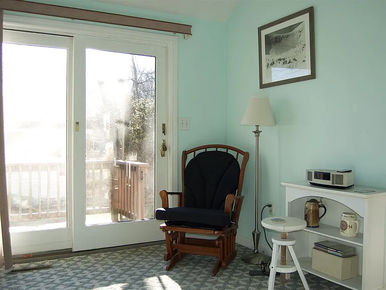 10 Power Ave — Photo 18