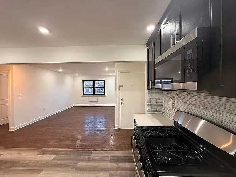 9 Catherine Ct #1B — Photo 2