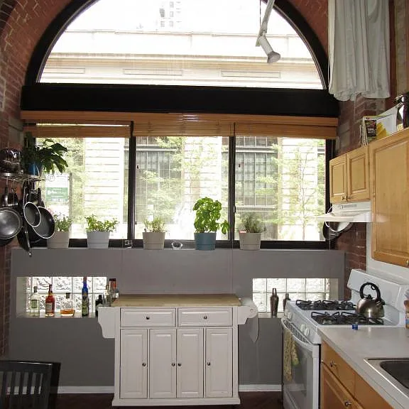 226 N Clinton St #110 — Photo 1