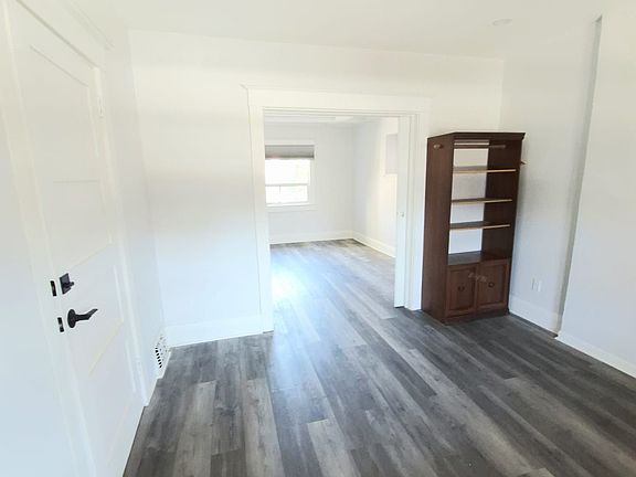 4th image of 137 Glenmore Rd