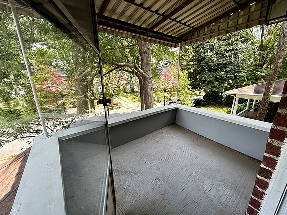 5th image of 809 Rankin Pl #B