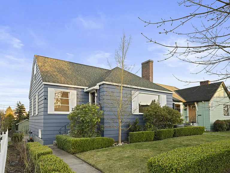 23rd Ave NW — Photo 30